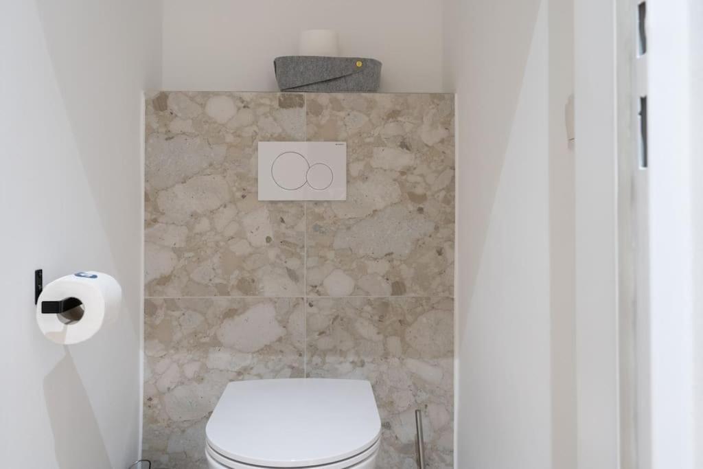 Pristine 1br Suite, Quick To By Hm Apartment Wien